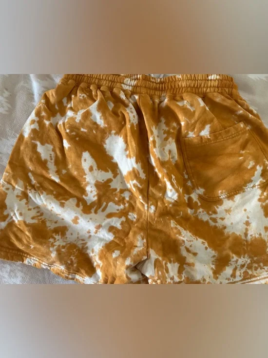 Women’s Shorts - Picture 4 of 4